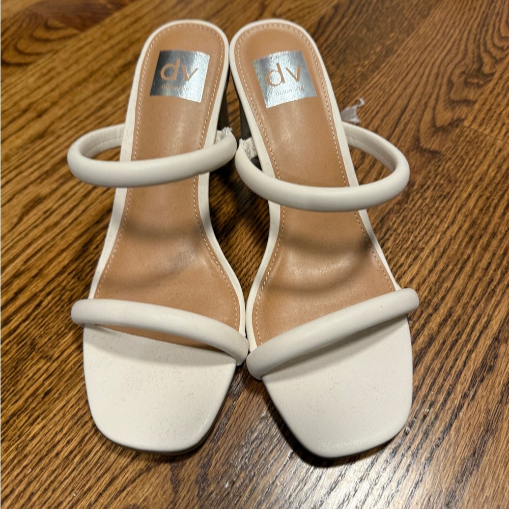 DV by Dolce Vita Women's Elegant Cream Heels